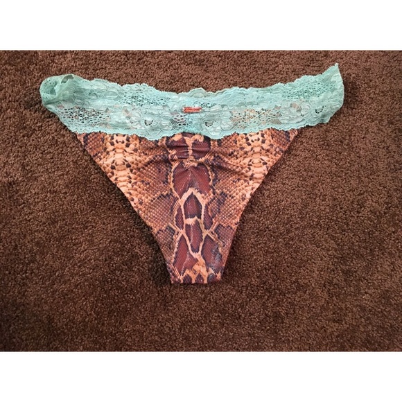 Beach Bunny Wild Honey Lady Lace Bikini - Picture 4 of 5